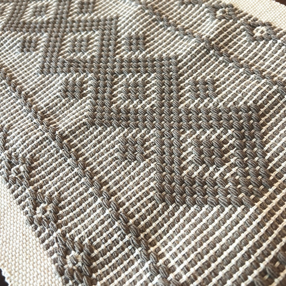 Jalieza Telar Woven Table Runner