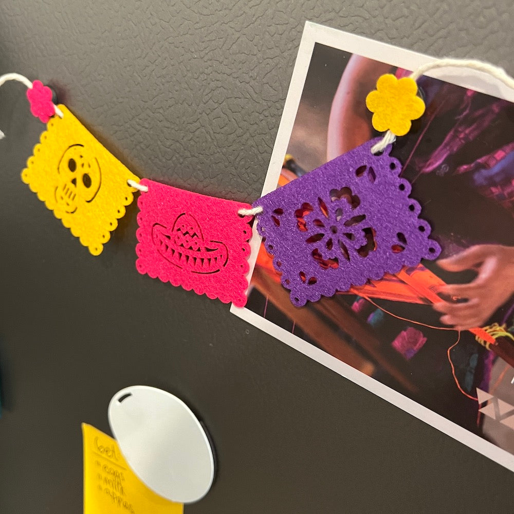 Día de Los Muertos Felt Mini Papel Picado Banner Magnet