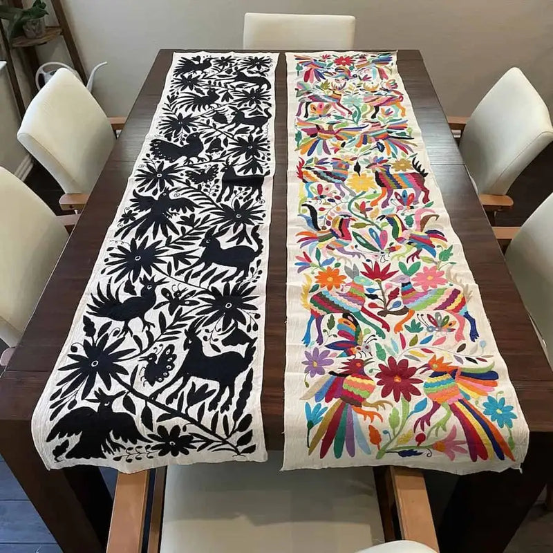 Otomí Hand-Embroidered Table Runner - 2