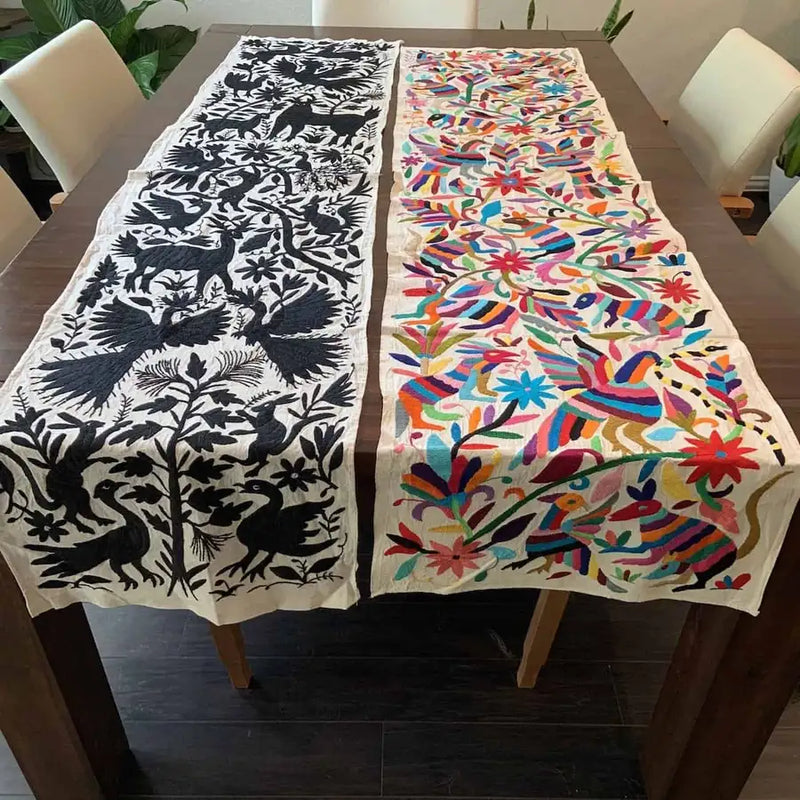 Otomí Hand-Embroidered Table Runner - 1