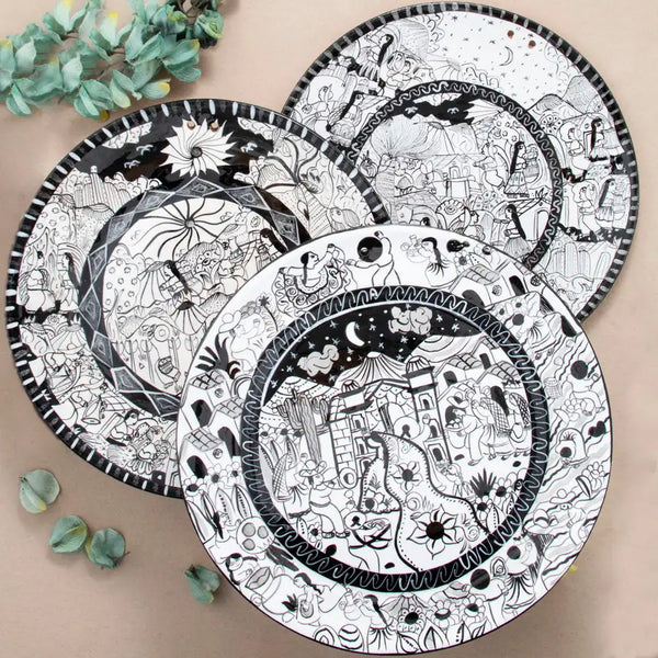 Black & White Hand-Painted Xalitla Narrative Clay Plates